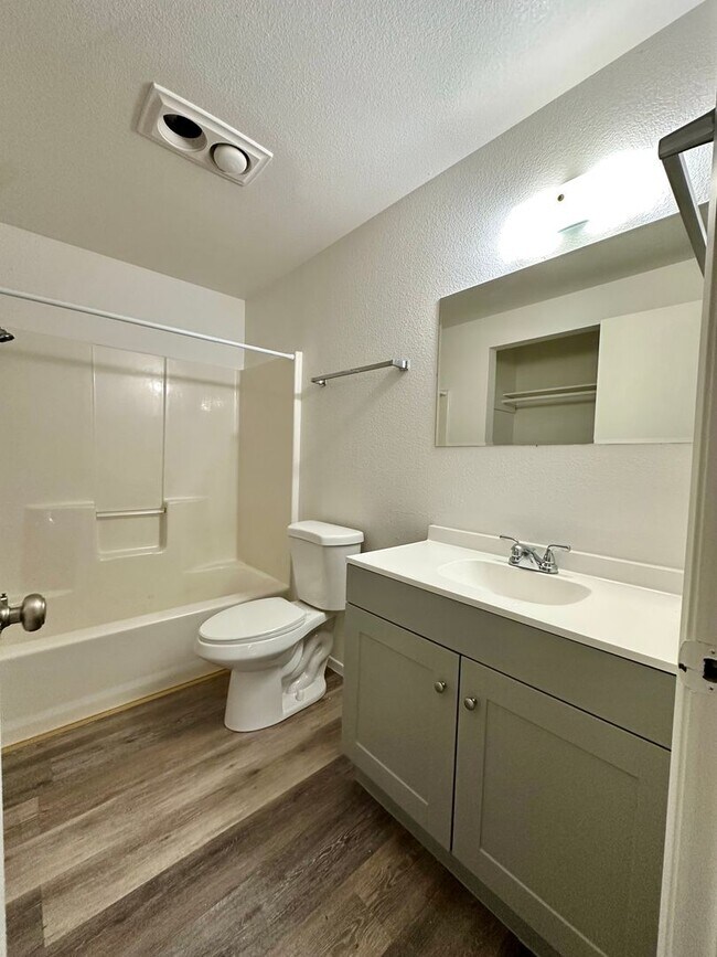 Building Photo - 1328/1330 SW 17th St