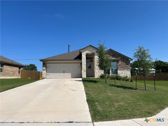 Building Photo - 2517 Corradino St