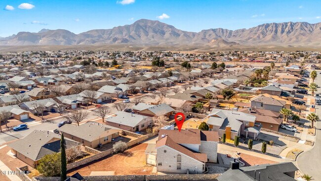 Building Photo - 4572 Loma Linda Cir