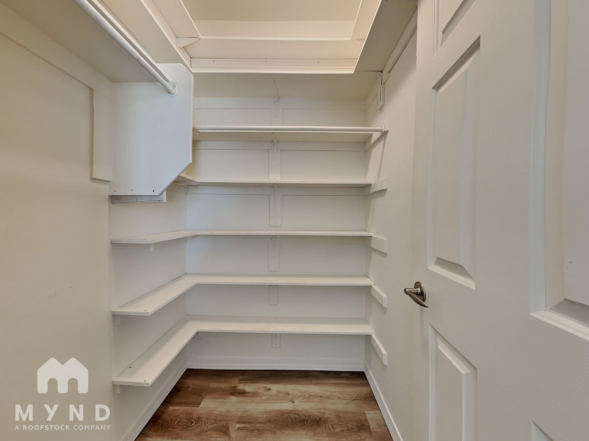 Building Photo - 18646 W Mission Ln