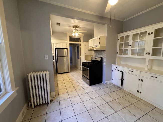 Building Photo - Charming Home in the Heart of Memphis