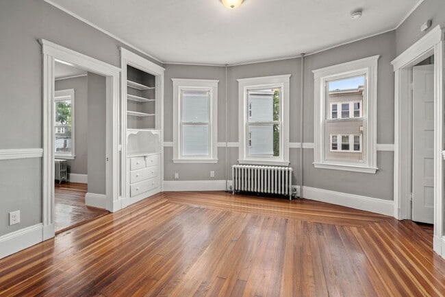 Building Photo - Apply now: https://screen.boompay.app/a/4P...
