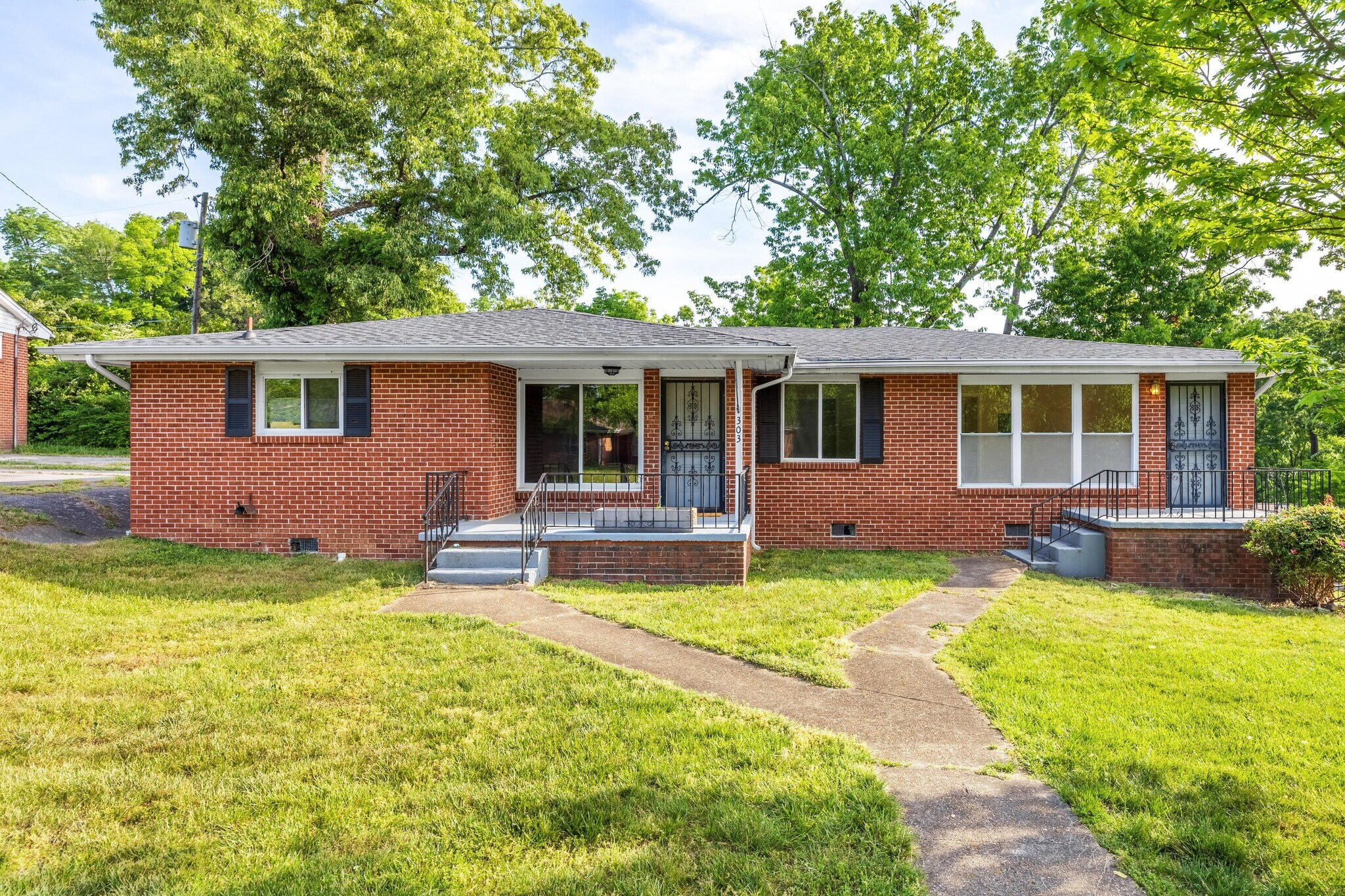 Building Photo - 301 Wygoda Cir