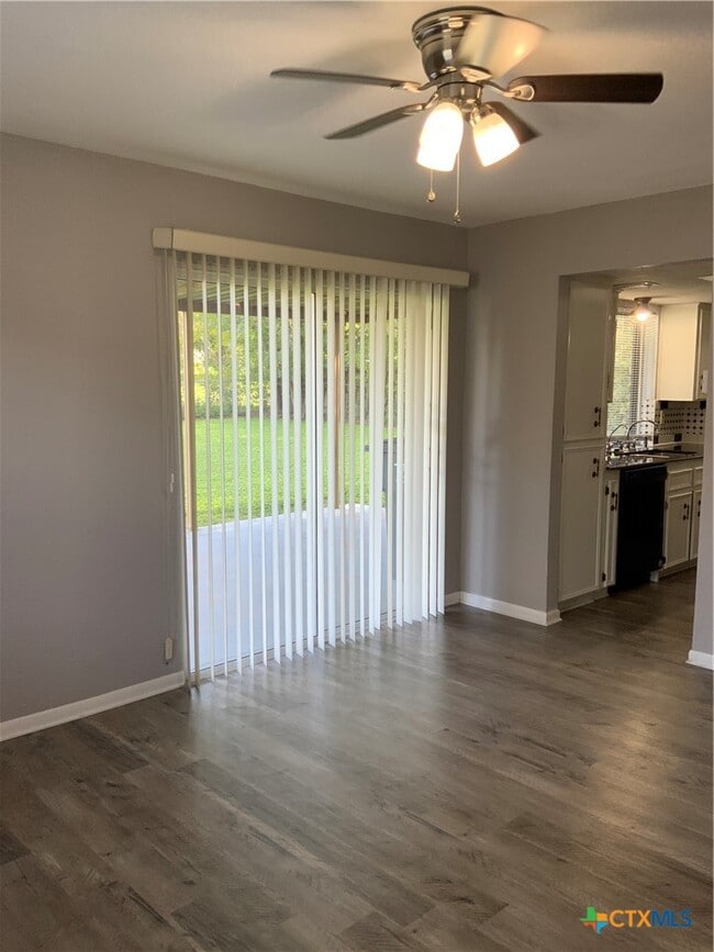 Building Photo - 1402 Dallas St