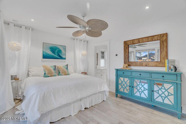 Building Photo - 985 Ocean Ave