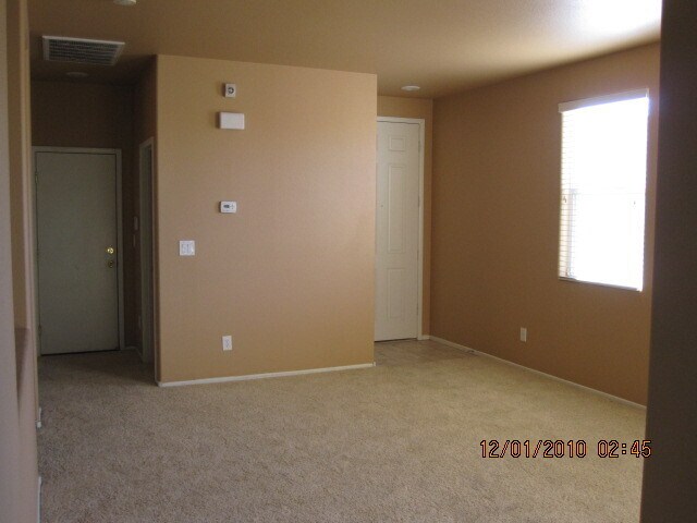 Building Photo - Garland Grove a very Nice Home in the South West!!!