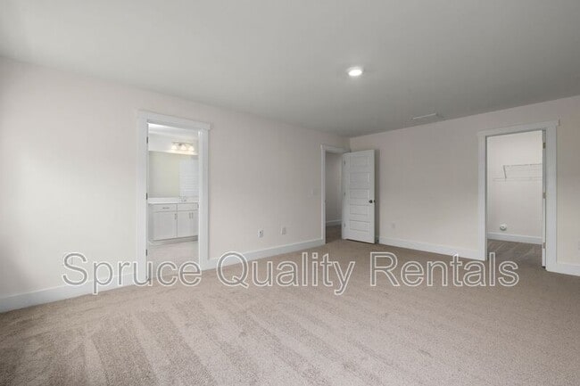 Building Photo - 4004 Upshur Ct