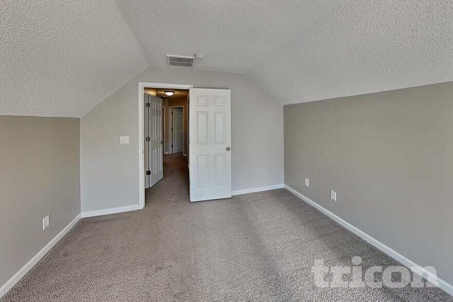 Building Photo - 3912 Farlow Rd