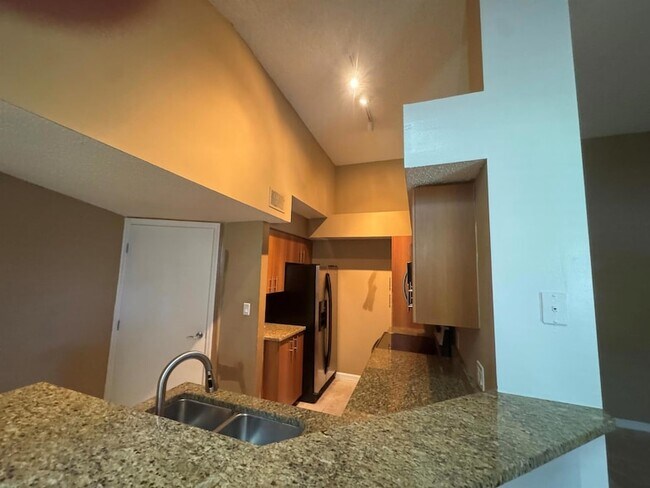 Building Photo - 1165 Crystal Way