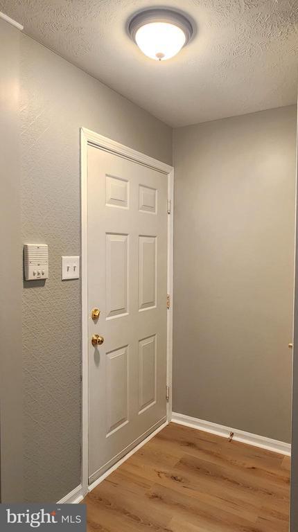 Building Photo - 16 Laurel Path Ct