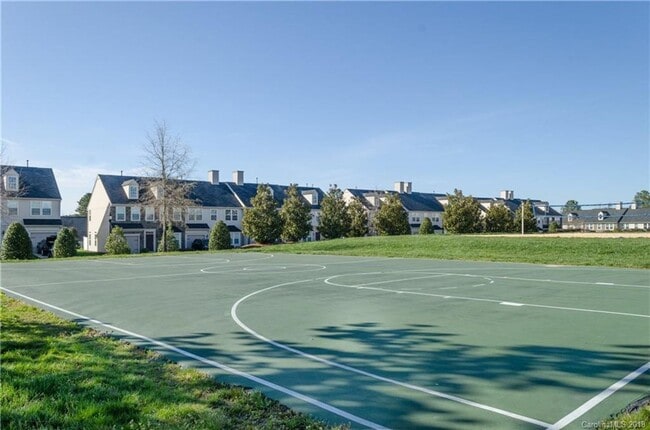 Building Photo - 3BR/2BA TOWNHOUSE IN BEREWICK - AVAILABLE ...