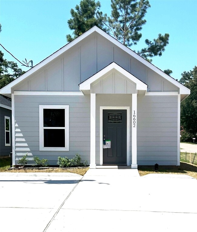 Building Photo - 16602 E Forrestal St