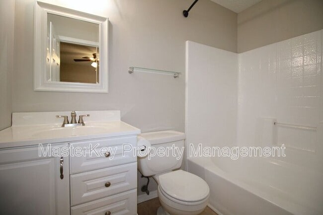 Building Photo - 132 Evening Star Dr