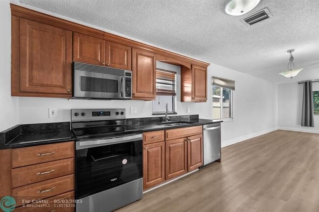Building Photo - 1801 SW 120th Terrace
