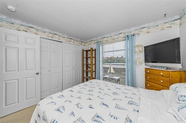 Building Photo - 2700 Bayshore Blvd