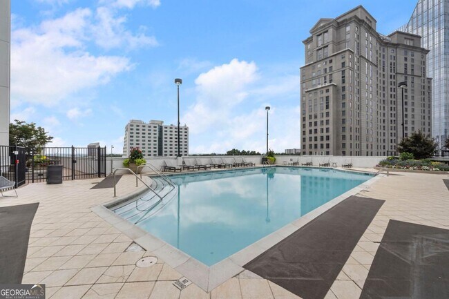 Building Photo - 3324 Peachtree Rd NE
