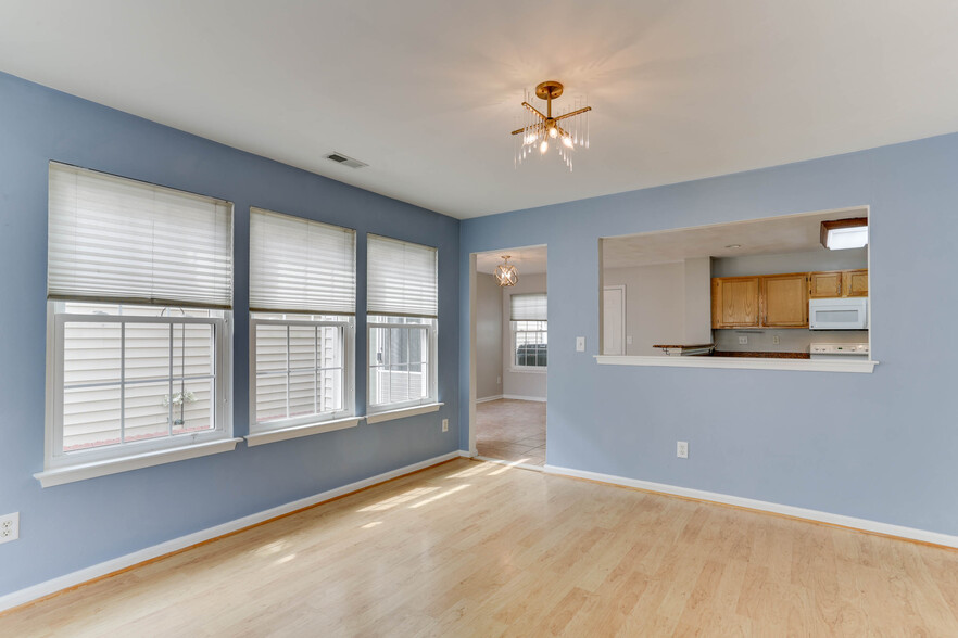 Building Photo - 1553 Wynd Crest Way
