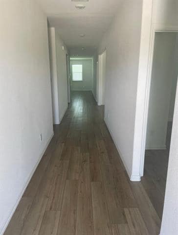 Building Photo - 3521 Kingsview Dr