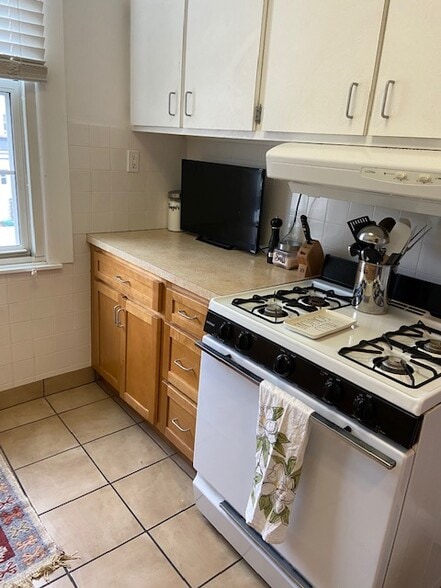 Building Photo - 106 Kraft Ave