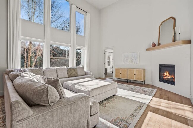 Building Photo - 2673 W Tango Creek Dr