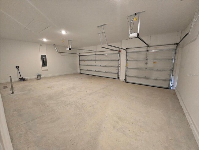 Building Photo - 13844 NW Convergence Blvd