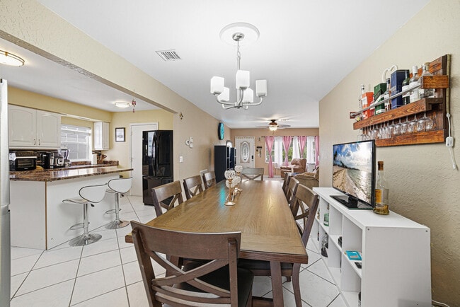 Building Photo - 564 NW 55th St