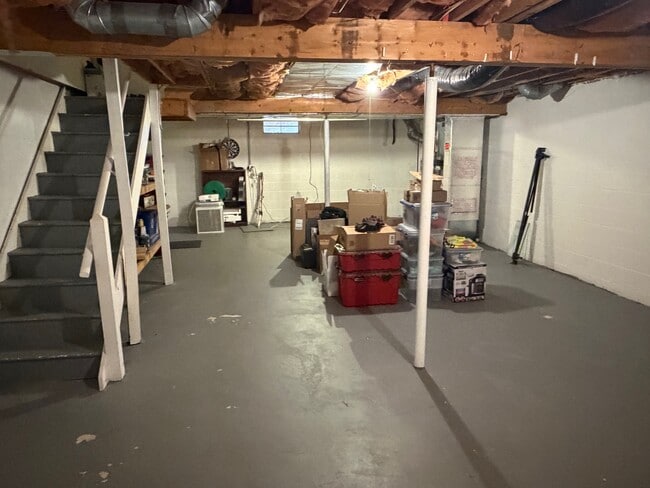 Building Photo - 7 Lenape Ln