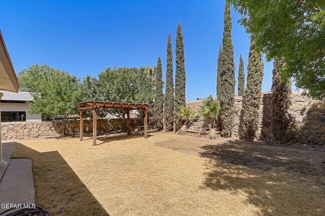 Building Photo - 7089 Luz De Espejo Dr