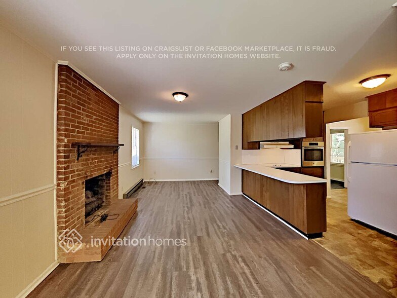 Building Photo - 1732 Balfour Ln