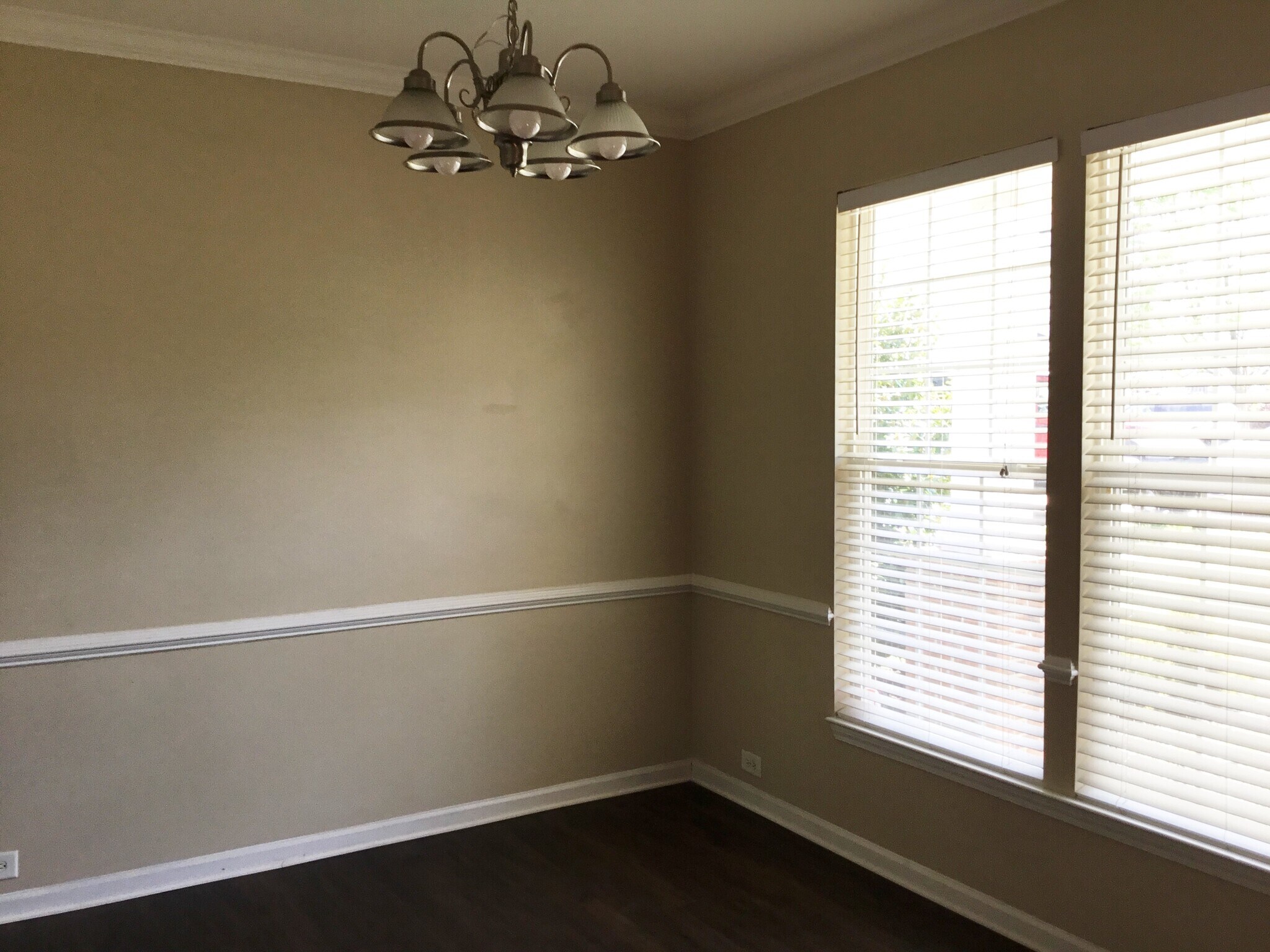 Building Photo - 615 Upwey Ct
