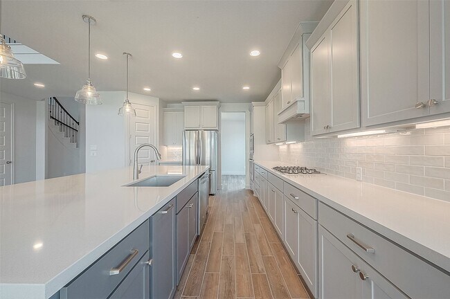 Building Photo - 29803 Breezy Pnes Lp