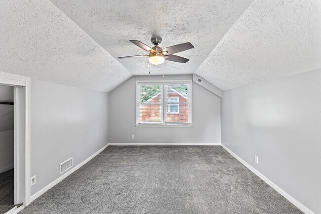 Building Photo - 4227 Hillbrook Dr