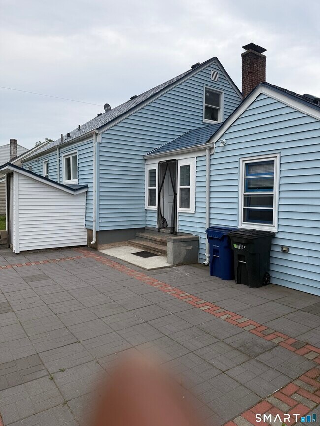 Building Photo - 173 Terrace Ave