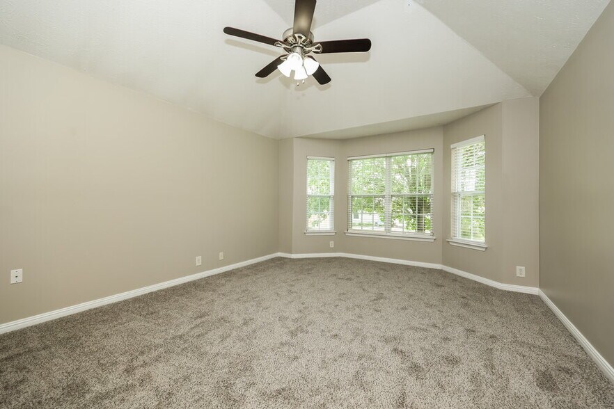 Building Photo - 151 Mary Joe Martin Dr