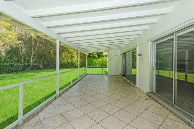 Building Photo - 7300 SW 116th St