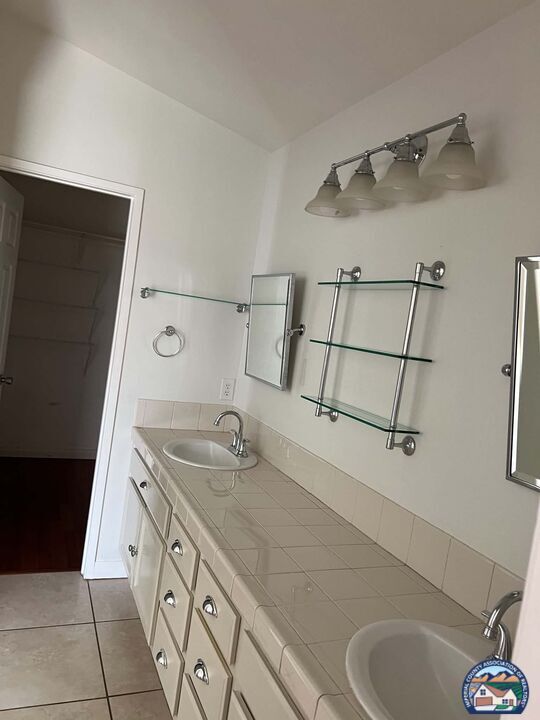 Building Photo - 205 San Felipe Dr