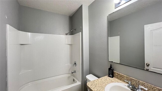 Building Photo - 16554 Broadford Ln