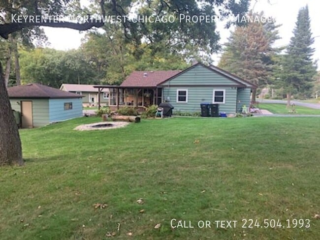 Building Photo - 5411 W Lake Shore Dr