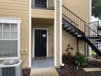 Building Photo - Remodeled 1st floor 2/2 Tradewinds Condo i...
