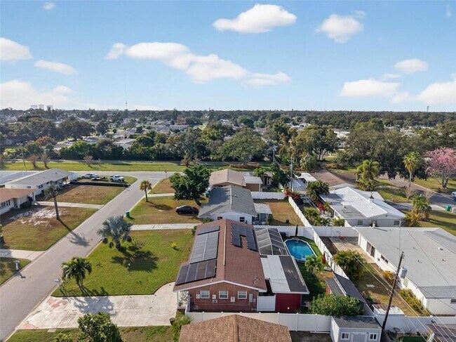 Building Photo - 11761 80th Ave