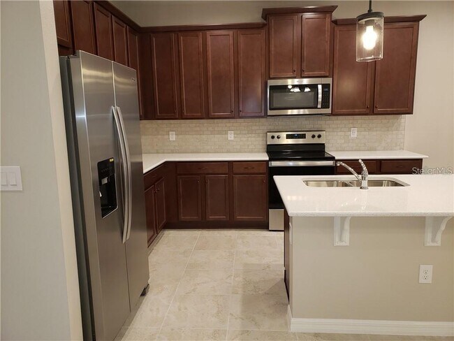 Building Photo - 15915 Marina Bay Dr