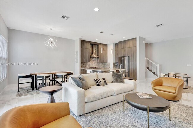 Building Photo - 4921 Pointe Midtown Way