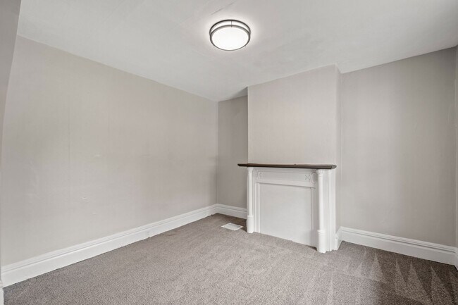 Building Photo - Beautiful 2 bedroom home in Homestead available August 1!