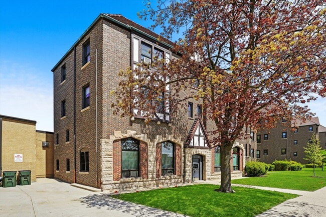 Building Photo - 30 Lawton Rd