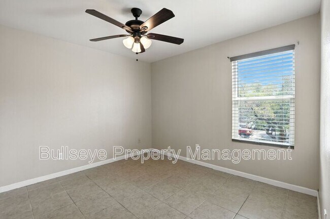 Building Photo - 2701 E Beck Ln