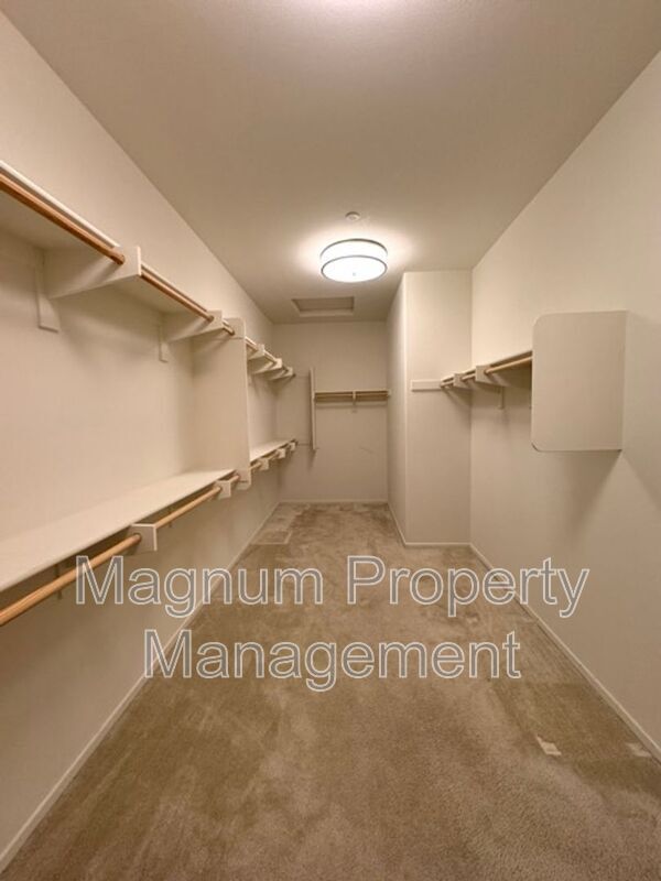 Building Photo - 34913 Limecrest Pl