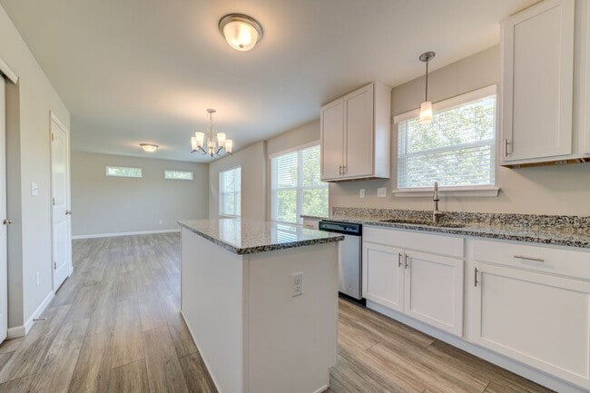 Building Photo - Beautifully Custom Crafted 2-Story Home 3 ...