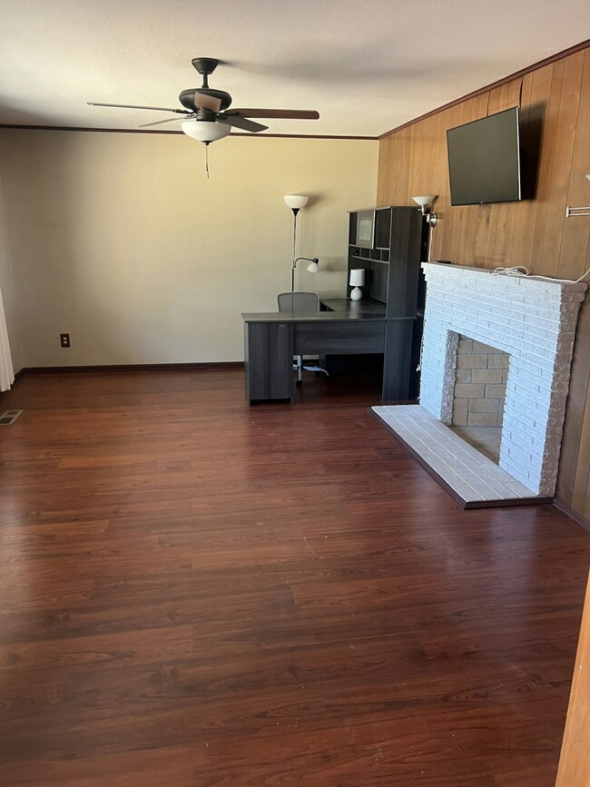 Building Photo - 4040 Marlow Ct