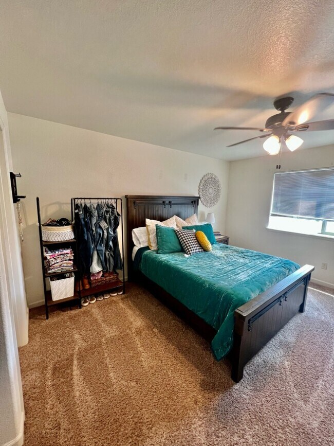 Master Bedroom - 6522 Painted Rock Trl