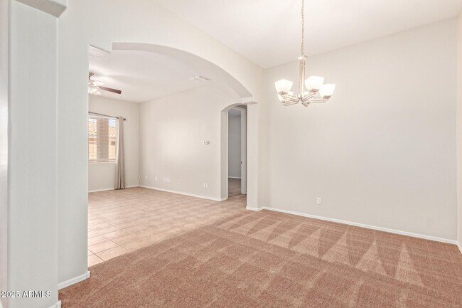 Building Photo - 13508 W Alvarado Dr